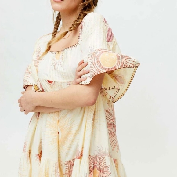 Urban Outfiters Boho Sunshine Celestial Moon Print Oversized Tiered Midi Dress - Picture 2 of 12